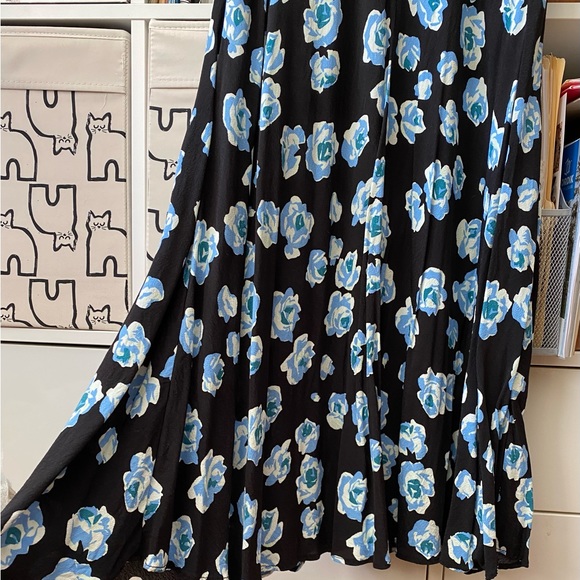 Zara Midi Skirt BNWOT - Picture 4 of 5